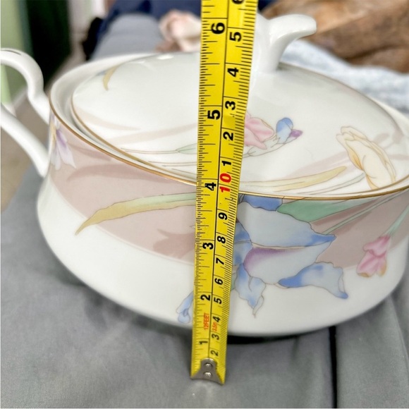 VTG Pastel Floral Mikasa Charisma Beige Covered Casserole Kitchenware Collection - Picture 8 of 10